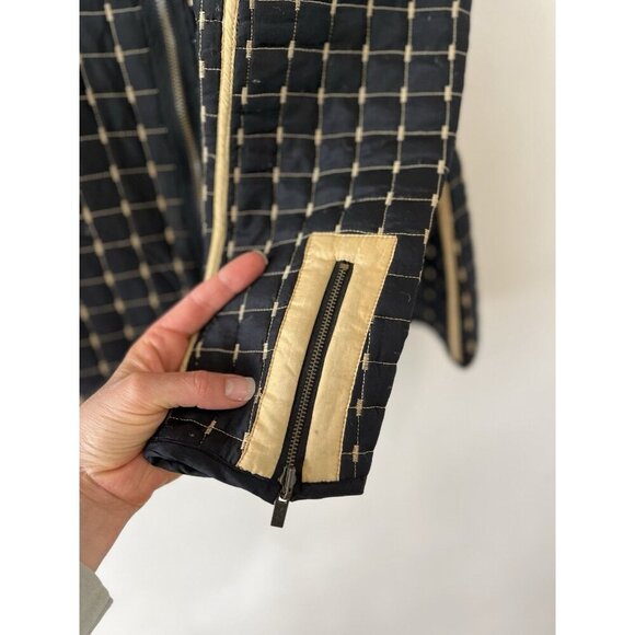 Oleg Cassini Jacket Women’s M 100% Silk Reversible Quilted Lightweight Tan Black - Picture 3 of 11